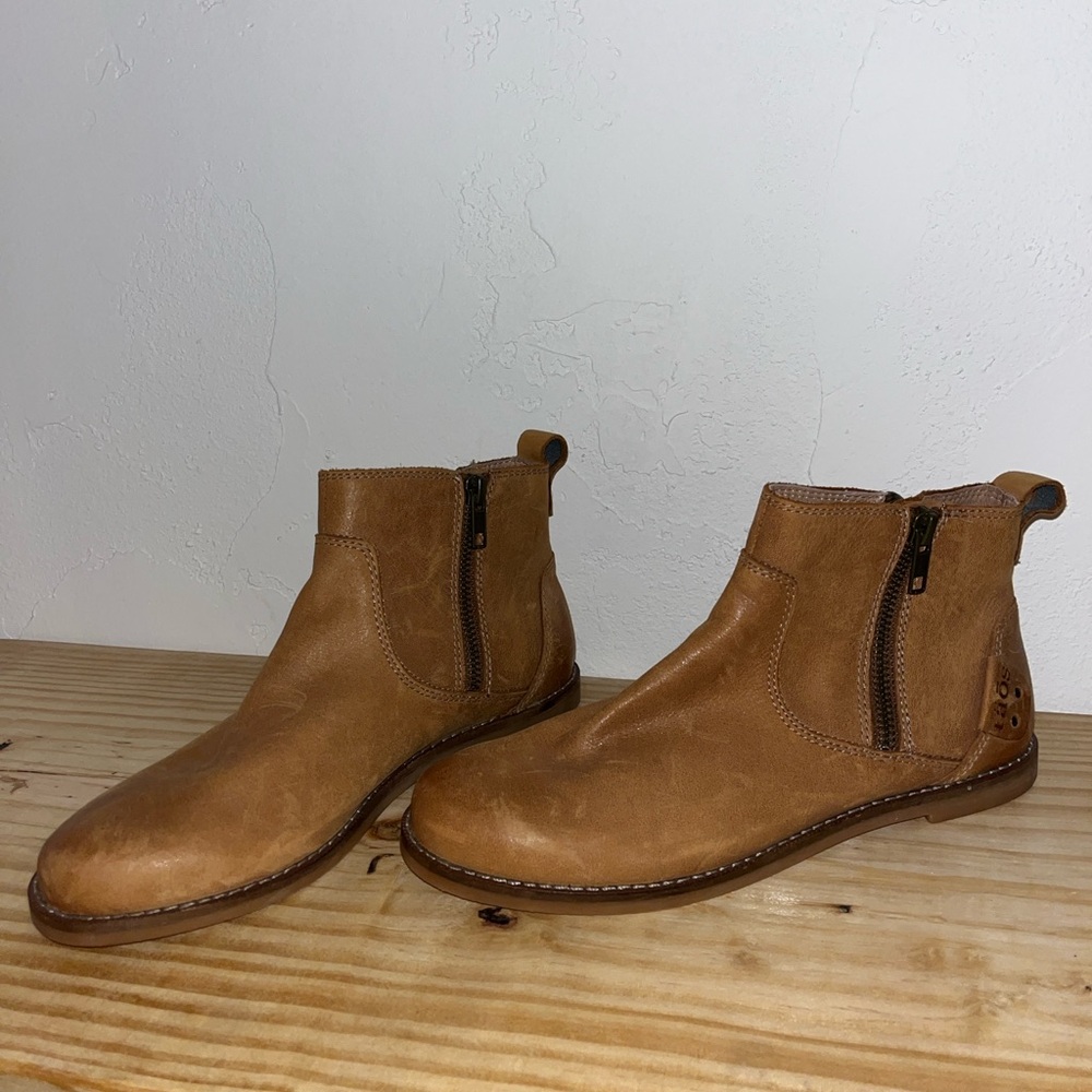 Real leather Taos booties, never worn!